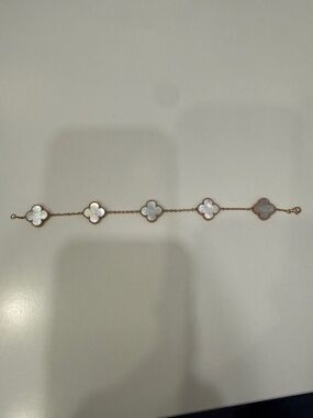 14k Rose Gold Mother-of-Pearl Clover Bracelet